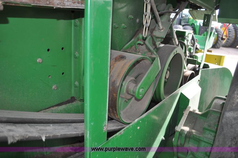 image for item C3432 2005 John Deere 7800 forage harvester