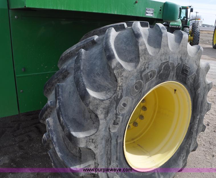 image for item C3432 2005 John Deere 7800 forage harvester