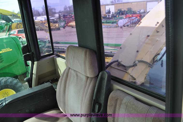 image for item C3433 1997 John Deere 6910 forage harvester