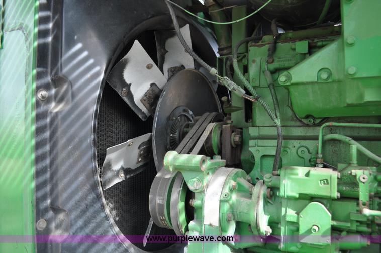 image for item C3433 1997 John Deere 6910 forage harvester