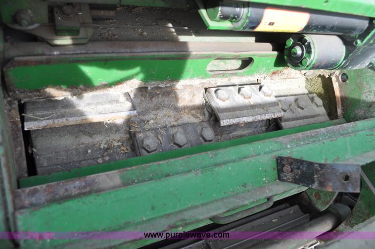 image for item C3433 1997 John Deere 6910 forage harvester