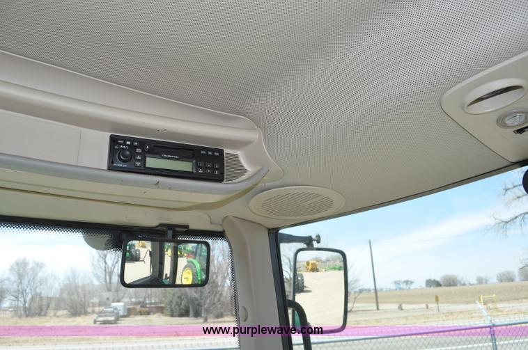 image for item C3477 2005 John Deere 6420 tractor