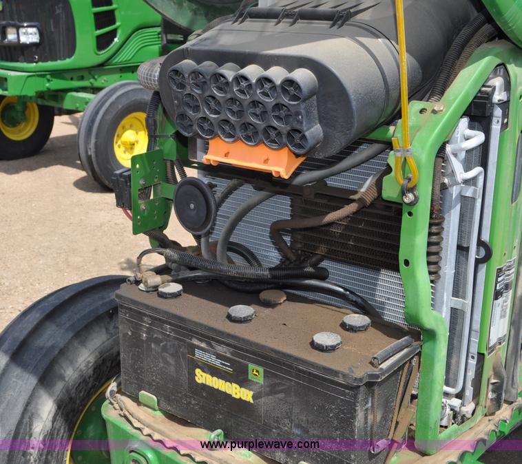 image for item C3477 2005 John Deere 6420 tractor