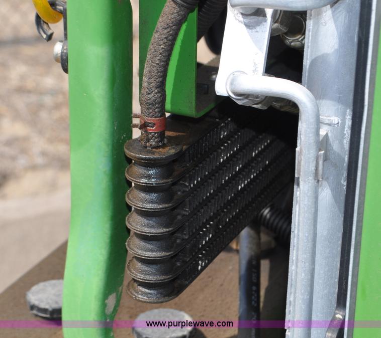 image for item C3477 2005 John Deere 6420 tractor