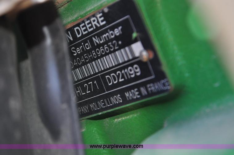 image for item C3477 2005 John Deere 6420 tractor