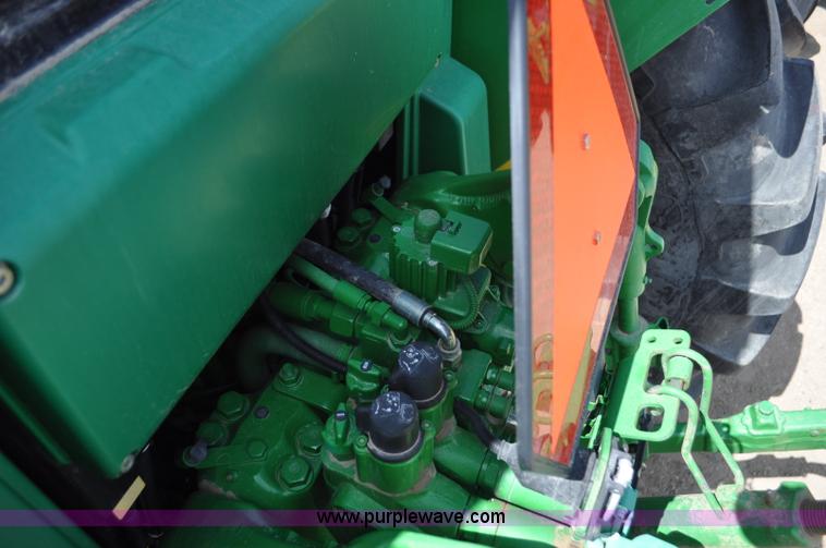 image for item C3477 2005 John Deere 6420 tractor