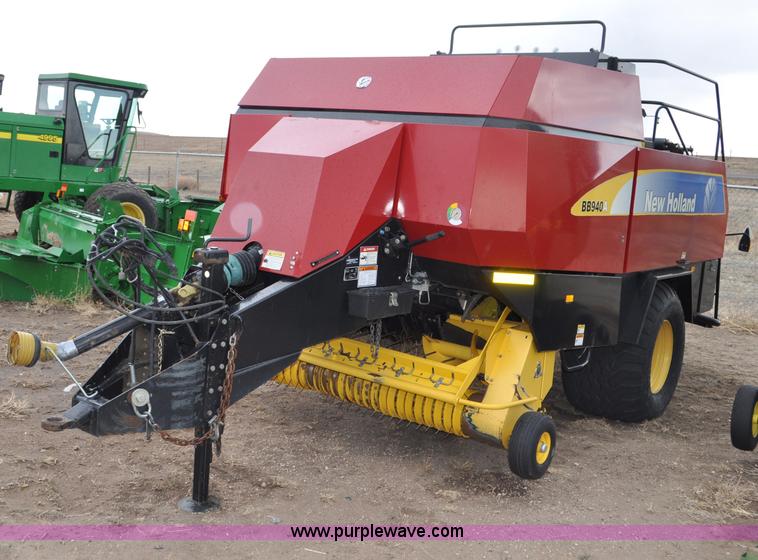 image for item C3479 2008 New Holland BB940AS square baler