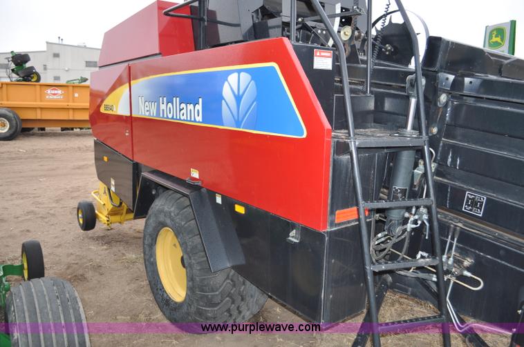 image for item C3479 2008 New Holland BB940AS square baler
