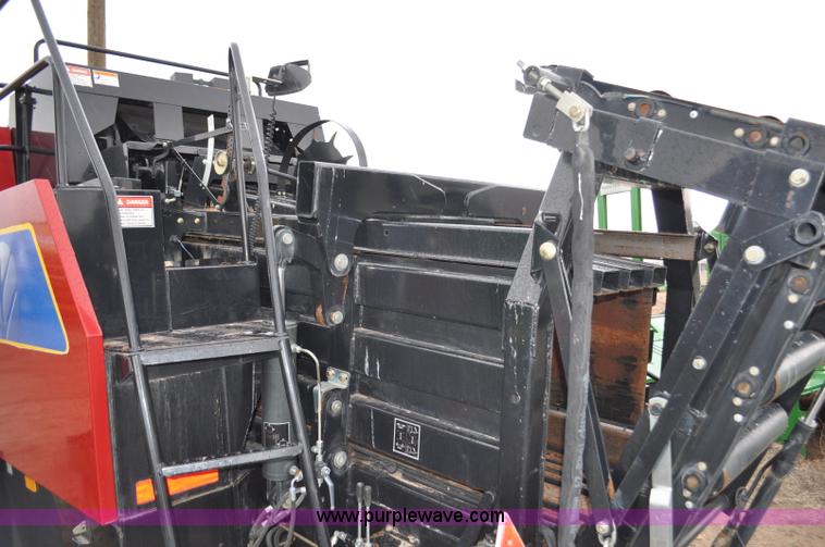image for item C3479 2008 New Holland BB940AS square baler