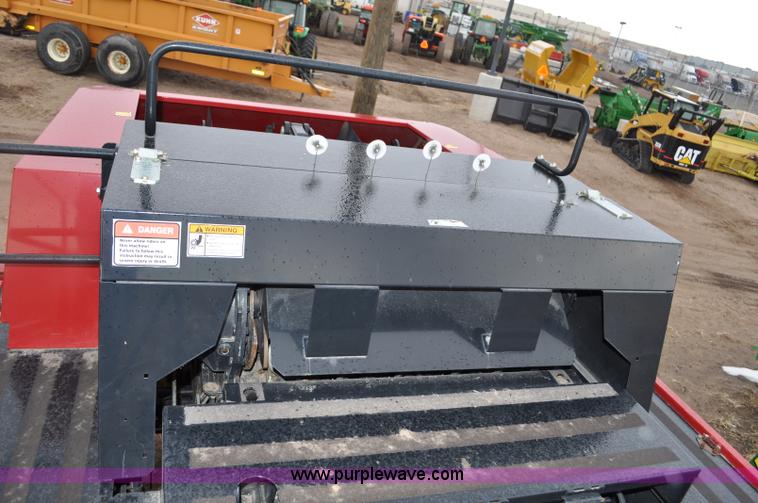 image for item C3479 2008 New Holland BB940AS square baler