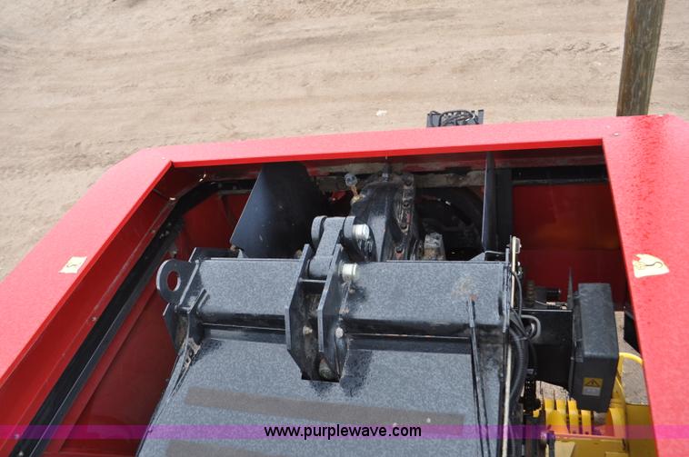 image for item C3479 2008 New Holland BB940AS square baler