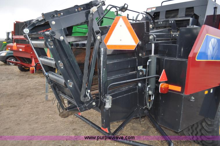 image for item C3479 2008 New Holland BB940AS square baler
