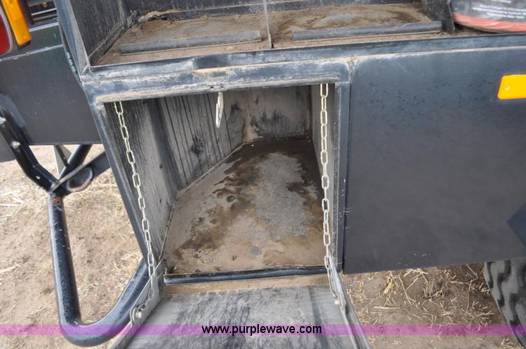 image for item C3479 2008 New Holland BB940AS square baler