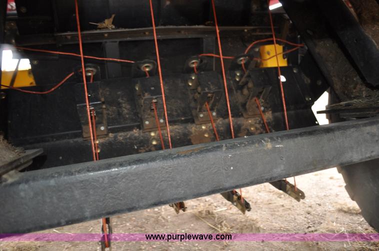 image for item C3479 2008 New Holland BB940AS square baler