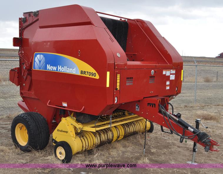 image for item C3480 2010 New Holland BR7090 round baler