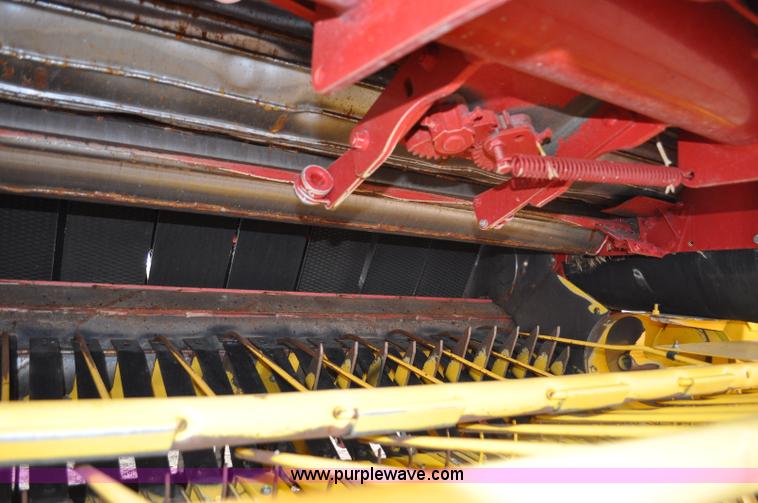 image for item C3480 2010 New Holland BR7090 round baler