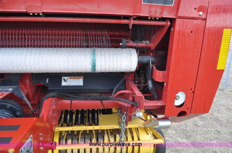image for item C3480 2010 New Holland BR7090 round baler