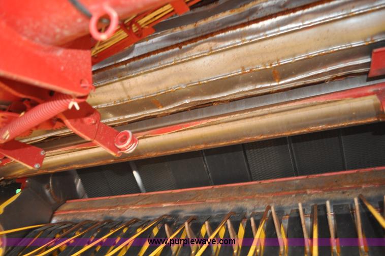 image for item C3480 2010 New Holland BR7090 round baler