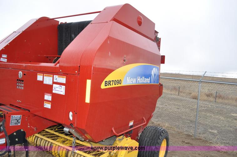 image for item C3480 2010 New Holland BR7090 round baler