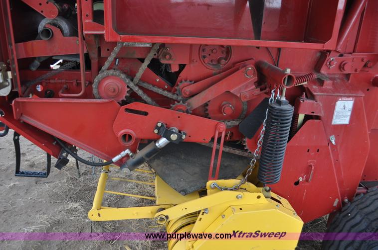 image for item C3480 2010 New Holland BR7090 round baler