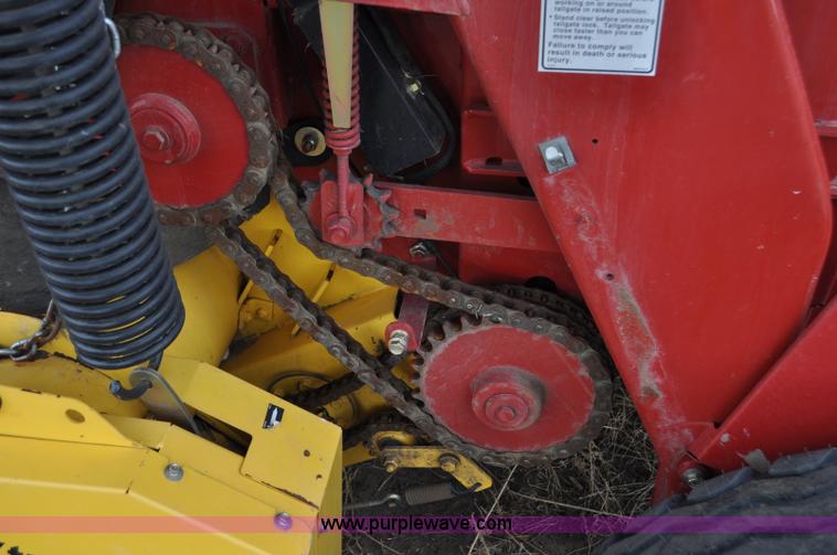 image for item C3480 2010 New Holland BR7090 round baler