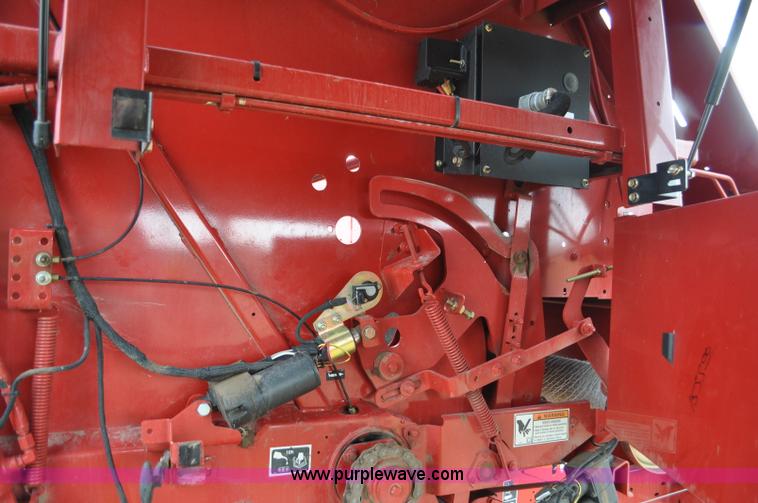 image for item C3480 2010 New Holland BR7090 round baler