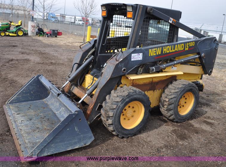 image for item C3482 2003 New Holland LS180 skid steer