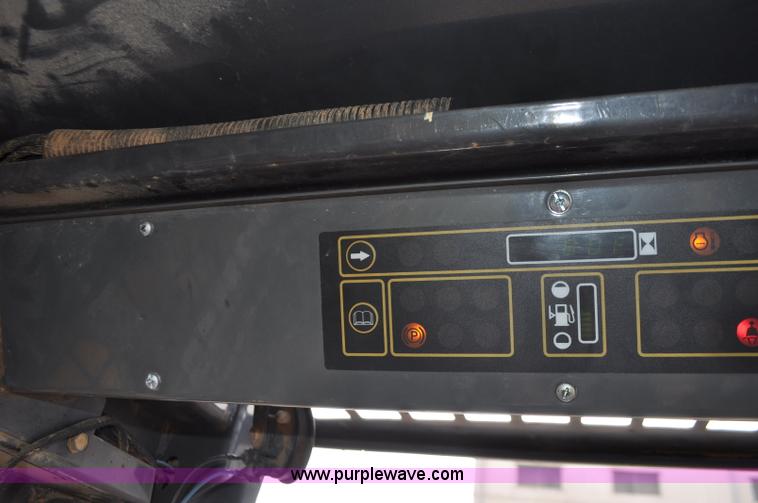 image for item C3482 2003 New Holland LS180 skid steer