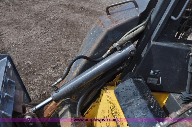 image for item C3482 2003 New Holland LS180 skid steer