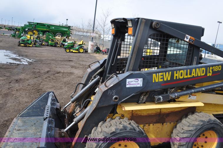 image for item C3482 2003 New Holland LS180 skid steer