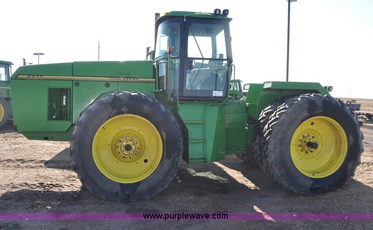 image for item C3492 1994 John Deere 8970 4WD tractor