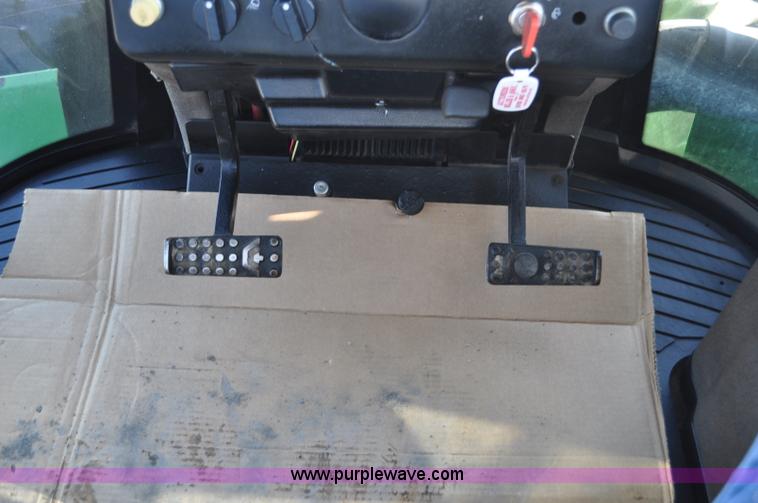 image for item C3492 1994 John Deere 8970 4WD tractor