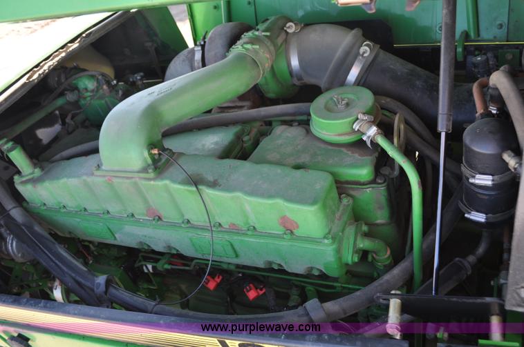 image for item C3492 1994 John Deere 8970 4WD tractor