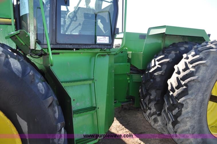 image for item C3492 1994 John Deere 8970 4WD tractor