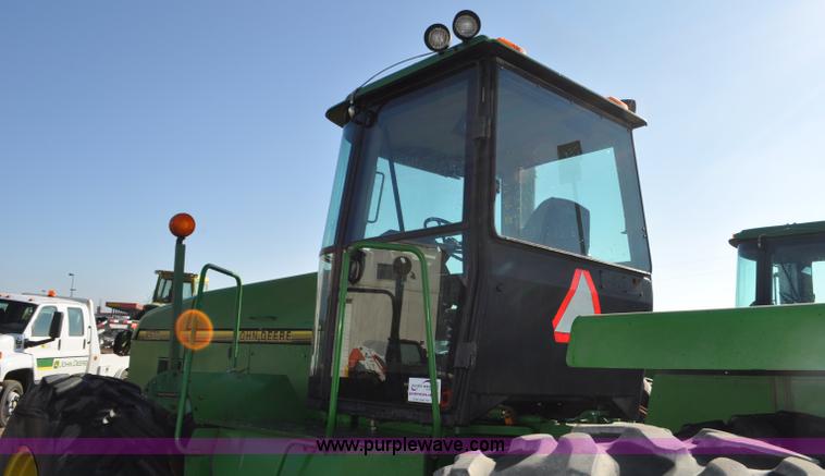 image for item C3492 1994 John Deere 8970 4WD tractor