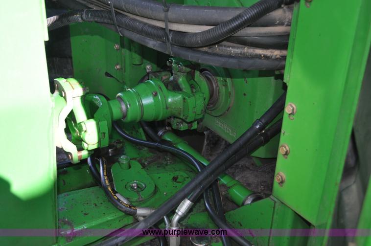 image for item C3492 1994 John Deere 8970 4WD tractor