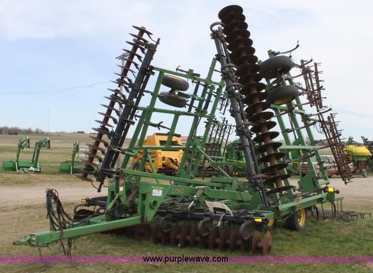 image for item F8690 1998 John Deere 726 mulch finisher