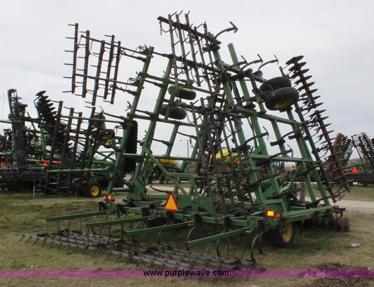 image for item F8690 1998 John Deere 726 mulch finisher