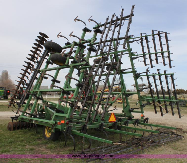 image for item F8690 1998 John Deere 726 mulch finisher