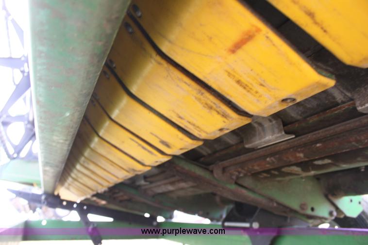 image for item F8695 2005 John Deere 630F header