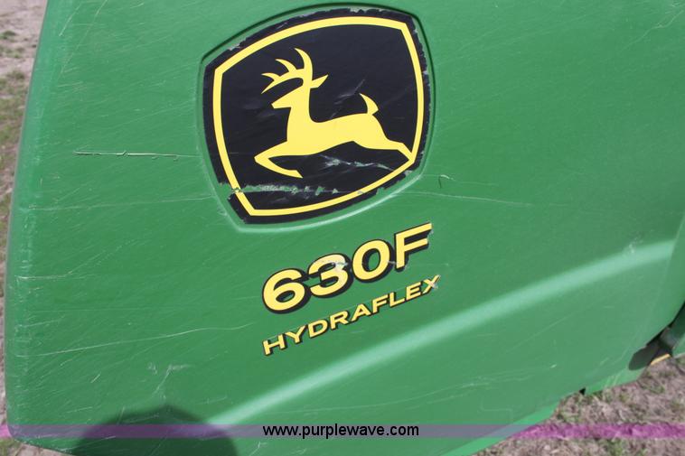 image for item F8695 2005 John Deere 630F header