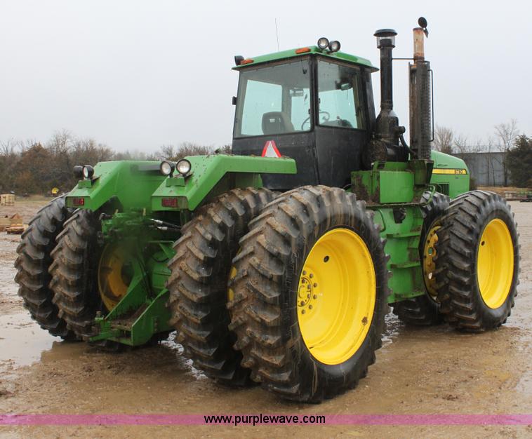 image for item F8709 1992 John Deere 8760 4WD tractor