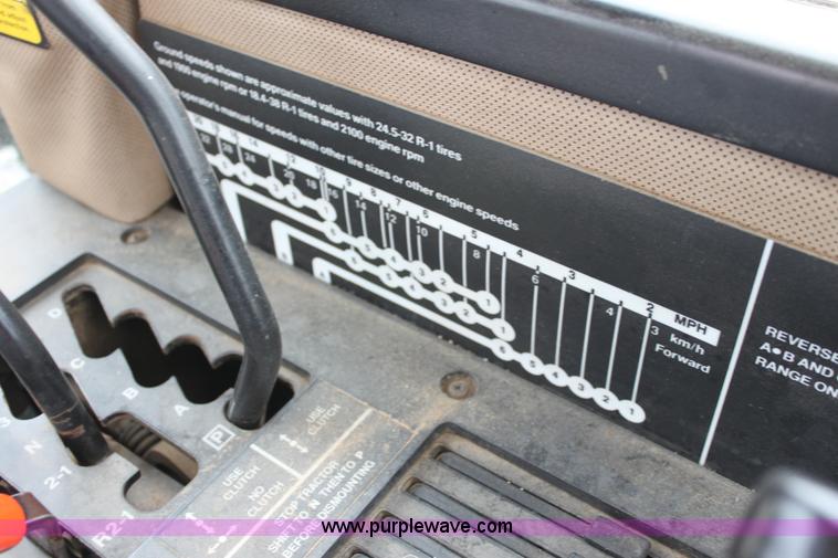 image for item F8709 1992 John Deere 8760 4WD tractor