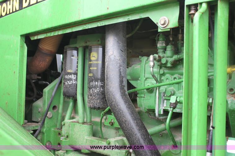 image for item F8709 1992 John Deere 8760 4WD tractor