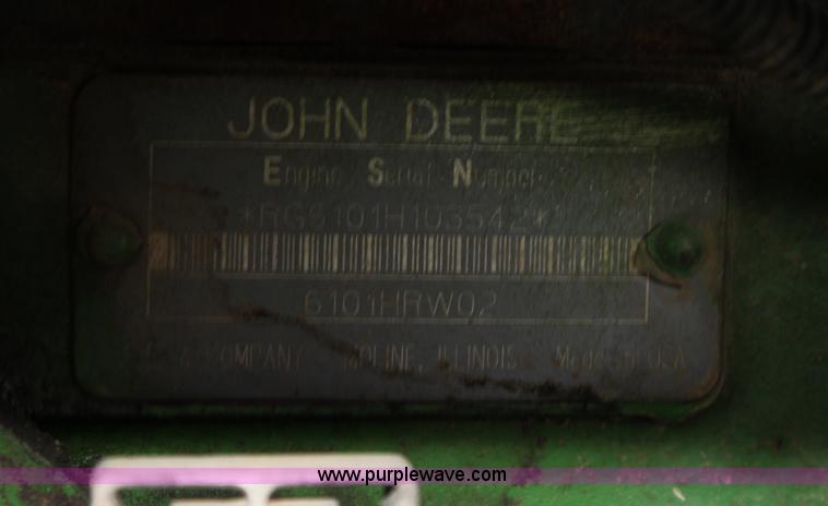 image for item F8709 1992 John Deere 8760 4WD tractor