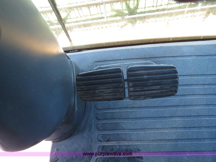 image for item F8776 2009 Caterpillar Lexion 560R 2WD combine