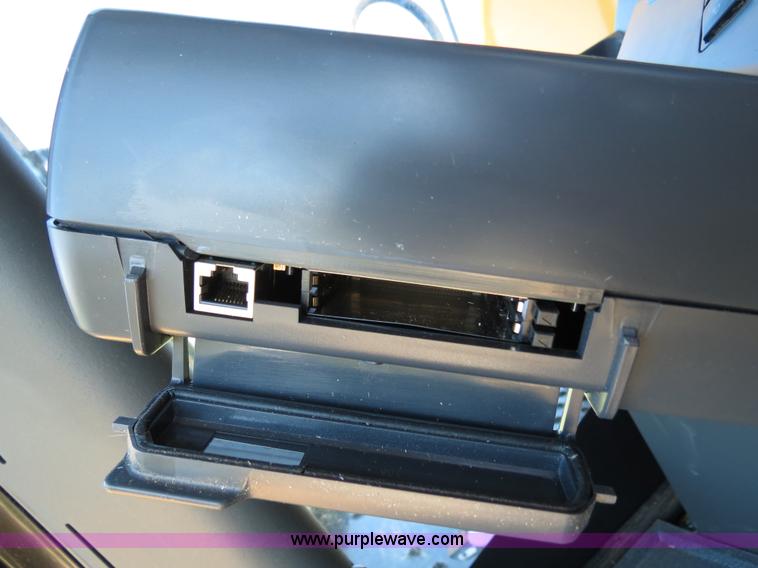 image for item F8776 2009 Caterpillar Lexion 560R 2WD combine