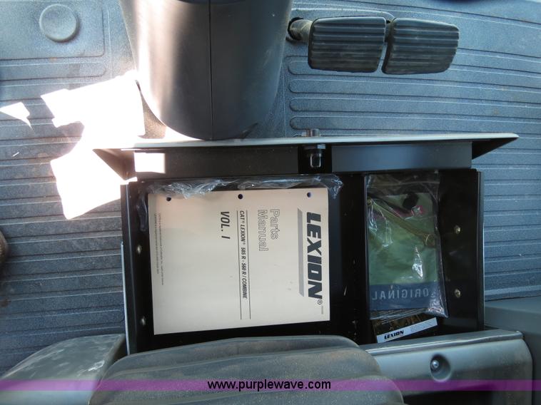 image for item F8776 2009 Caterpillar Lexion 560R 2WD combine