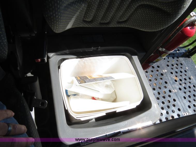 image for item F8776 2009 Caterpillar Lexion 560R 2WD combine