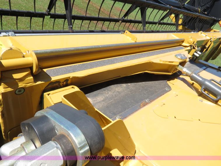 image for item F8776 2009 Caterpillar Lexion 560R 2WD combine